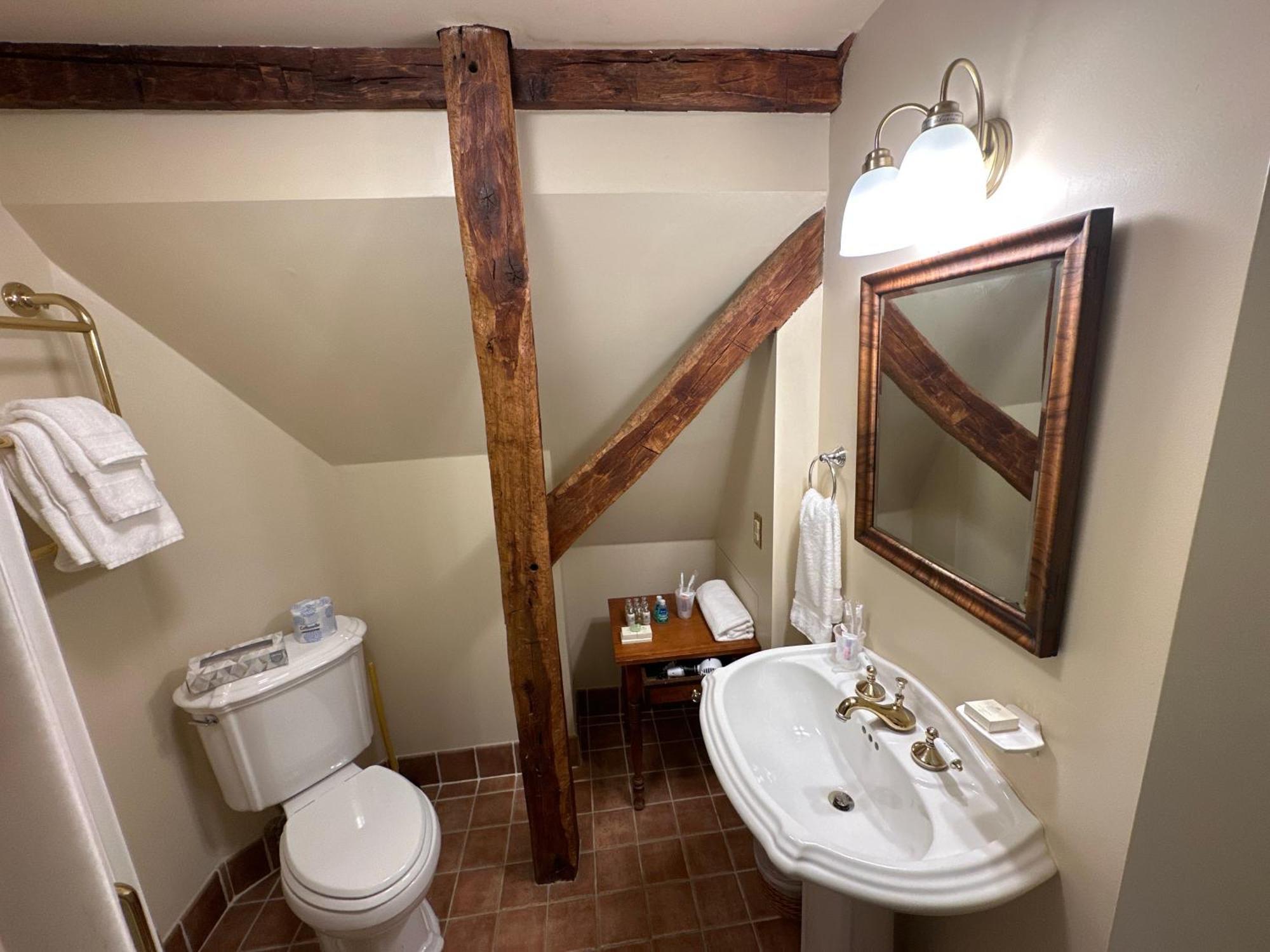 The 1708 House Bed and Breakfast Southampton Eksteriør billede