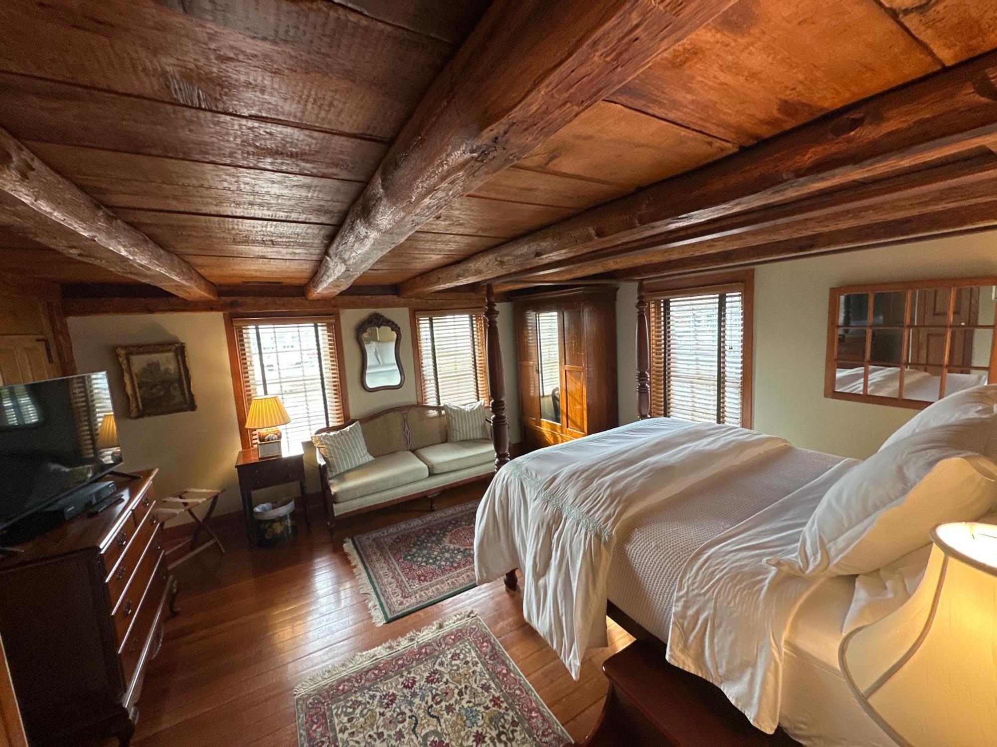 The 1708 House Bed and Breakfast Southampton Eksteriør billede