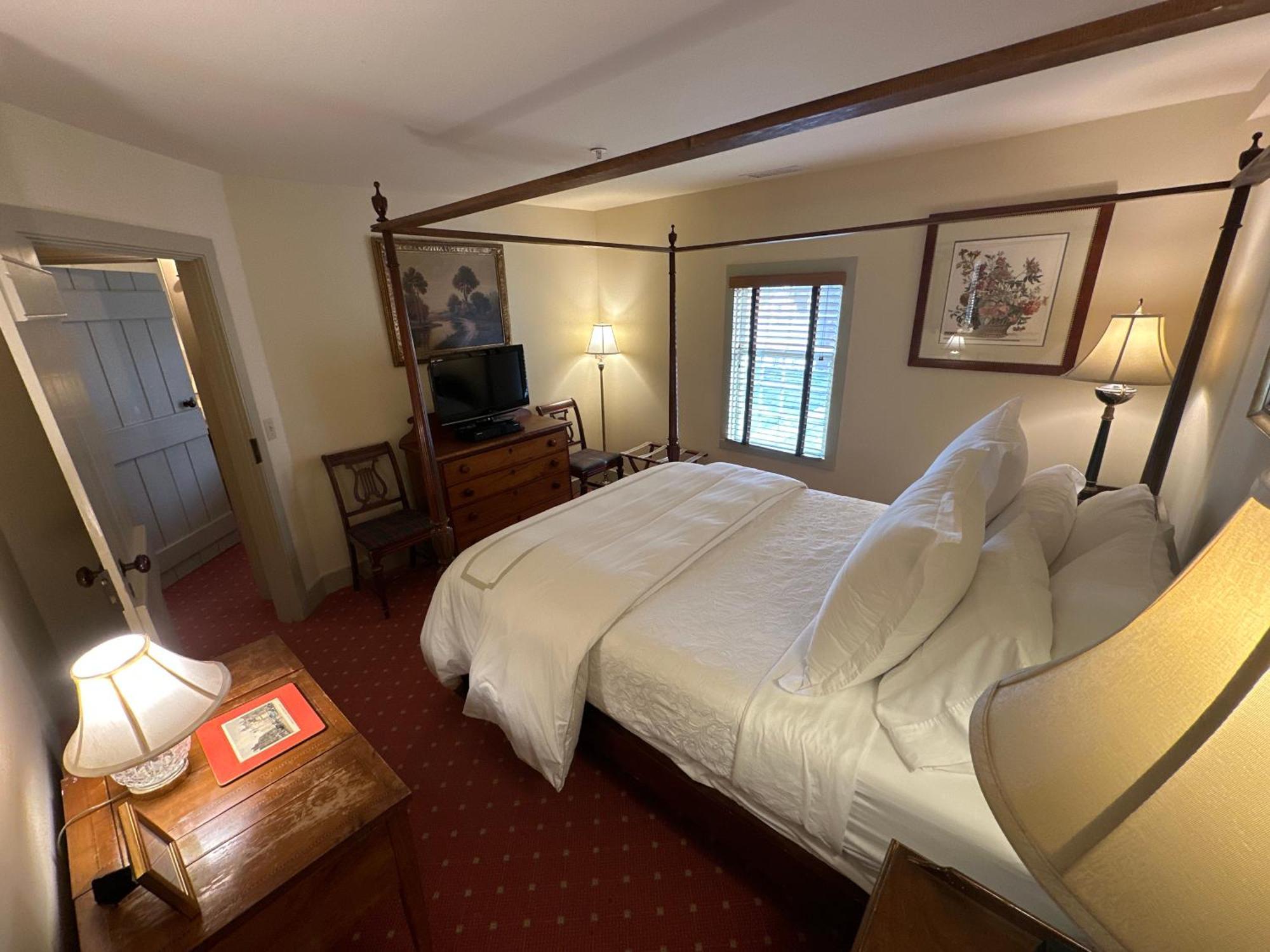 The 1708 House Bed and Breakfast Southampton Eksteriør billede