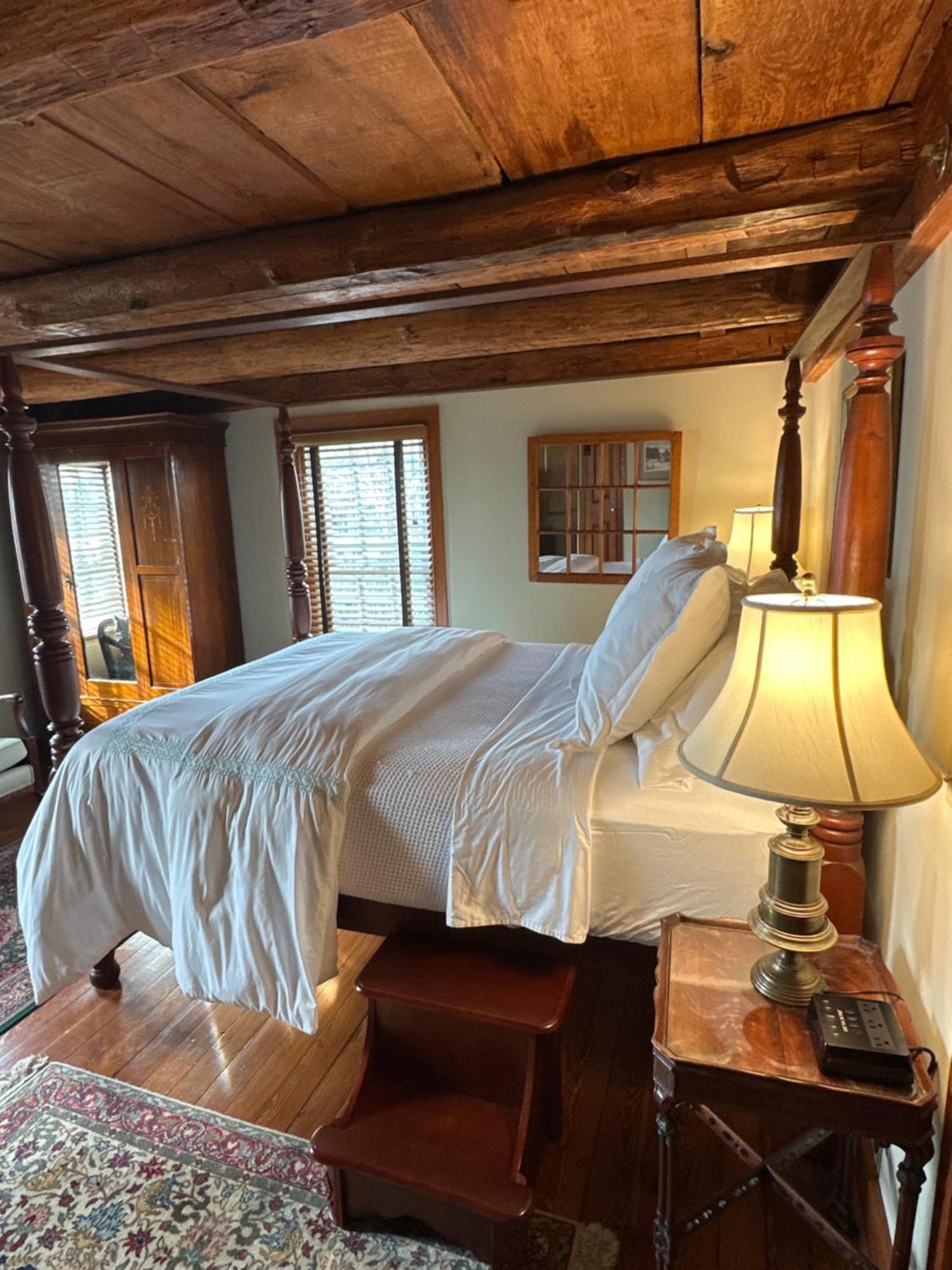 The 1708 House Bed and Breakfast Southampton Eksteriør billede